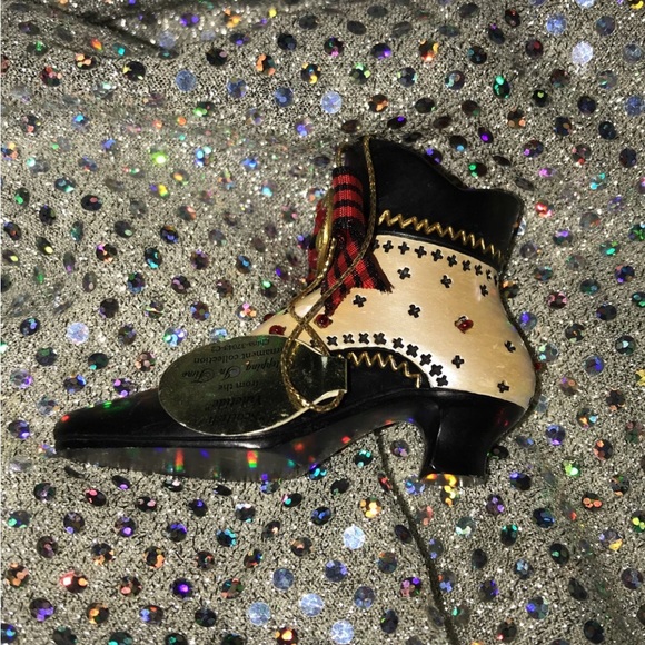 “Scottish Yuletide” Miniature Colletible Shoe - Picture 6 of 16